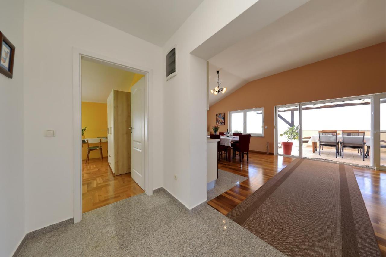 Vanda Land Penthouse *