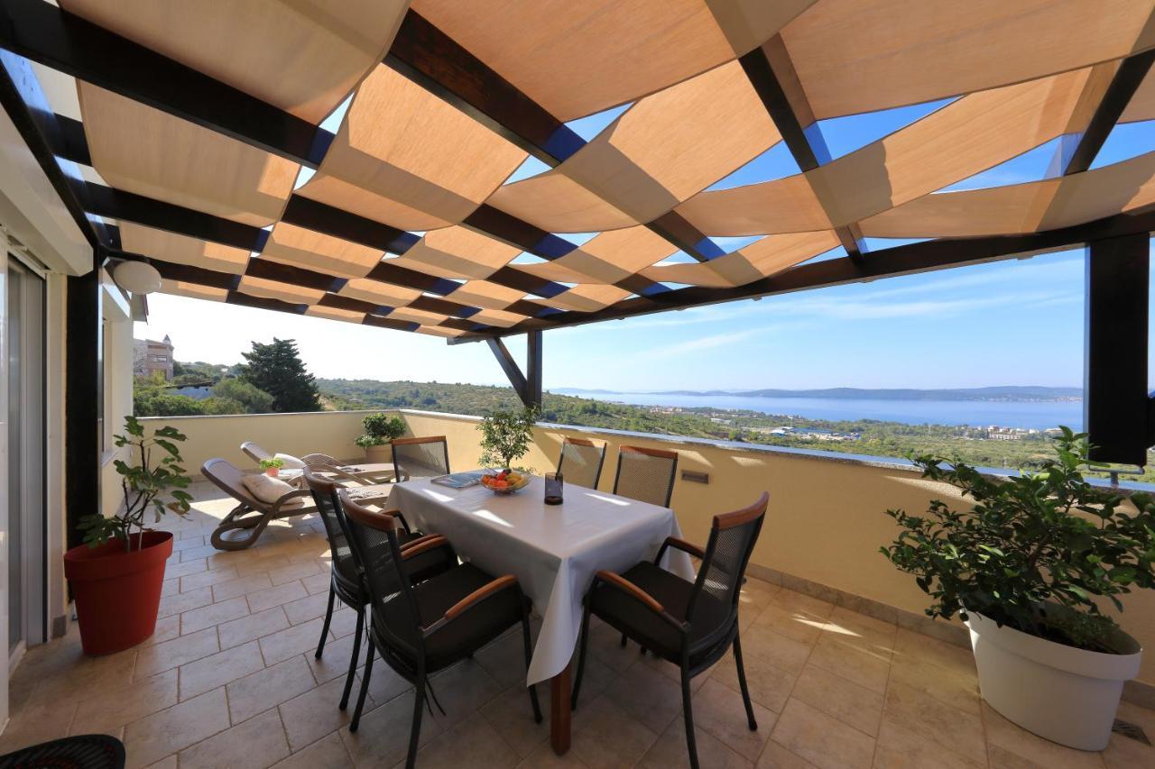 Vanda Land Penthouse Apartment